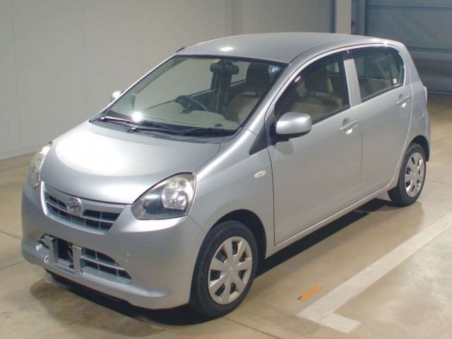 7297 Toyota Pixis epoch LA300A 2013 г. (TAA Kinki)